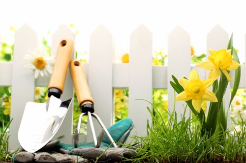 Hackney Wick gardeners using insurance-backed professional garden care